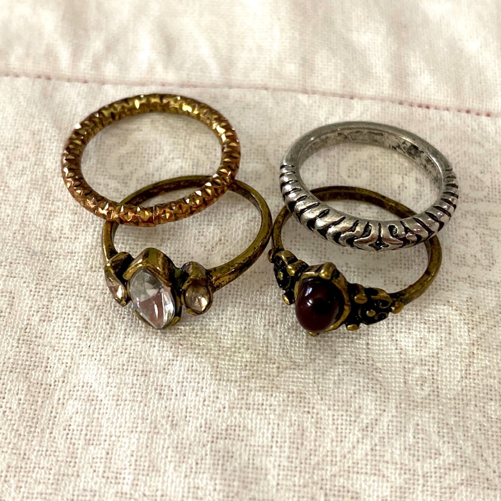 4 Rings